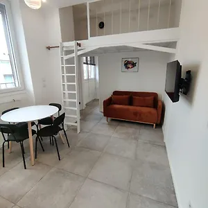  Appartement Loft Chic Avec Mezzanine Contemporaine